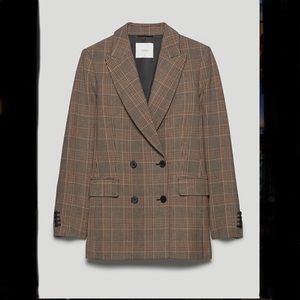 Brand new classic ‘Margaux’ double breasted blazer from Aritzia
